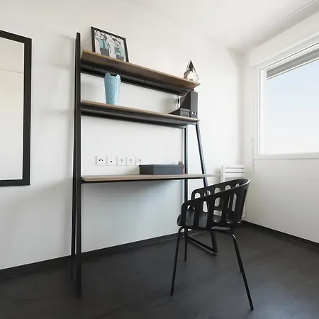 Uxco Kampus 30 Ex Suiteasy * Nimes